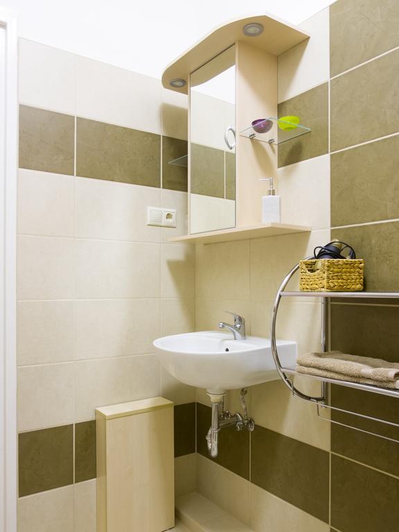 Aqua Apartman Gyula Room photo