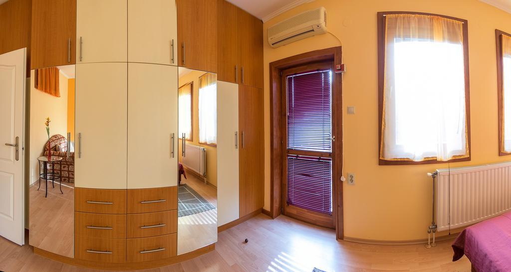 Aqua Apartman Gyula Exterior photo